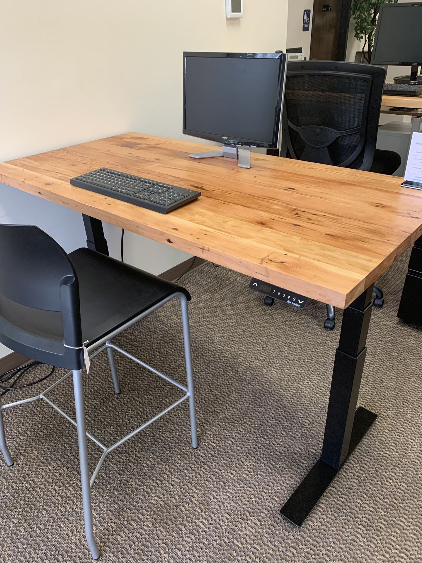 Reclaimed Douglas fir sit-stand office desk