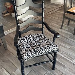 Chairs  Ladder Back  Set Of 4 With Arms 