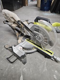 Robin 15 Amp 12" Miter Saw