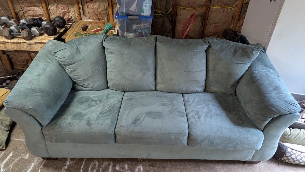 Free Sofa