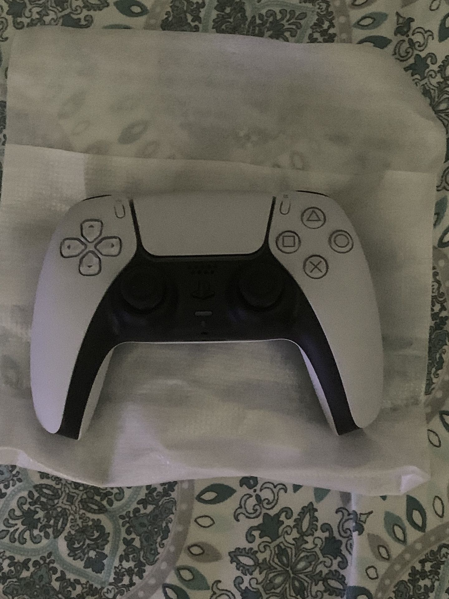 PlayStation 5 White controller