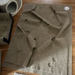 Snuggly Cat Ripple Rug