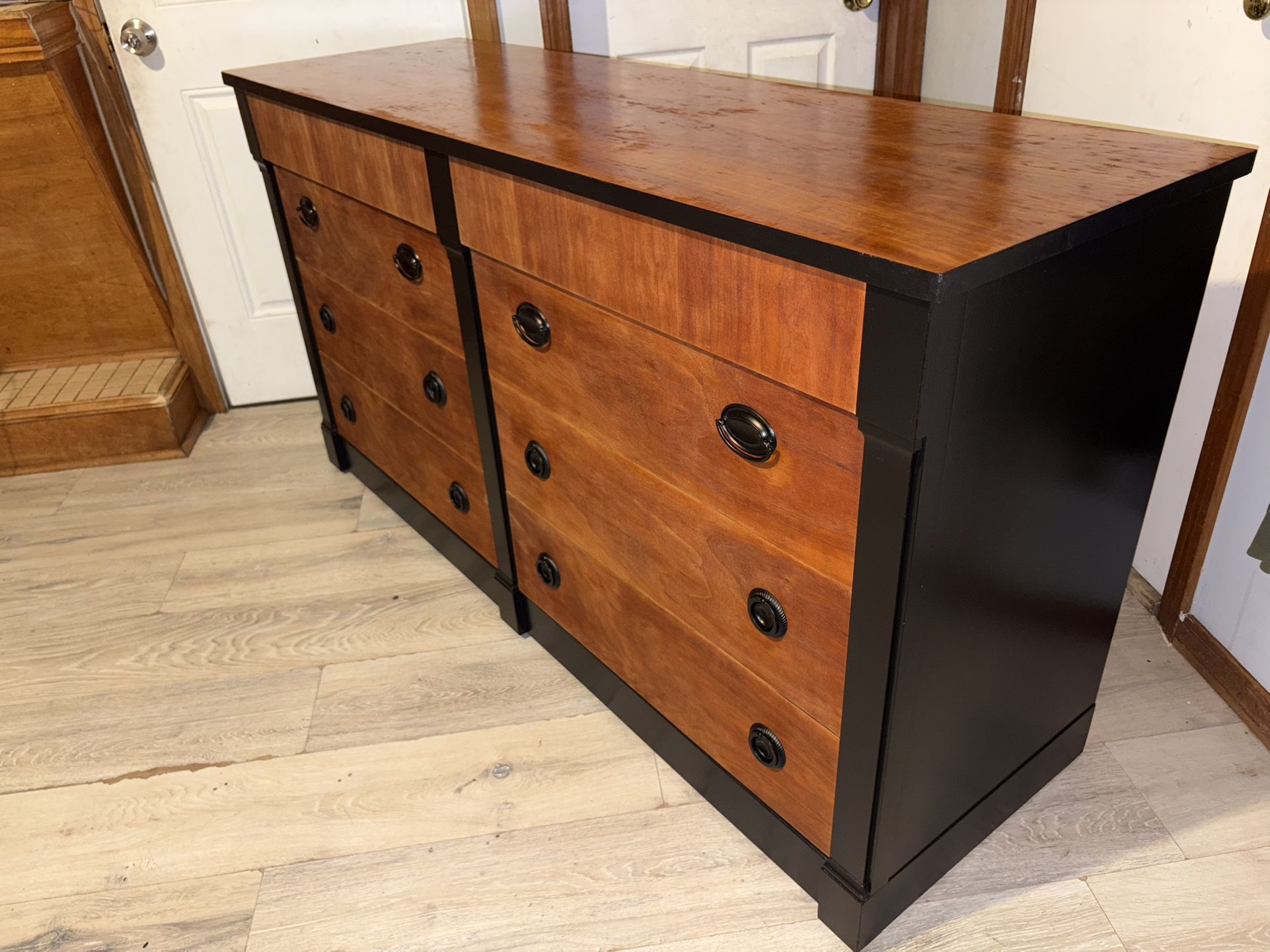 Beautiful 8 Drawer Dresser