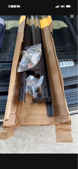 Deluxe Queen Bed frame W/wheels & Center Support