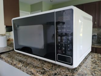 Mainstays 0.7 cu.ft. Microwave