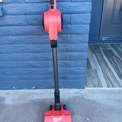 VACUUM MILWAUKEE TOOL ONLY 
