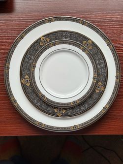 Lenox Vintage Jewel 8 piece place setting