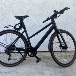 Ride1Up Roadster V3 E-Bike (Low-Step) – 17 miles – Like New