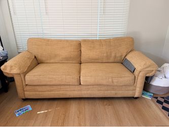 Bassett Sofa & Loveseat Set $900 OBO