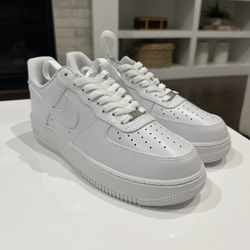 (NEW) Nike Air Force 1 (Size 9.5) 