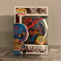 FUNKO POP: Rey Mysterio (autographed) 