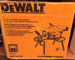 Dewalt 10” table saw with wheels DWE7491RS