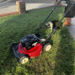 Toro Recycler 21’ Gas Self propelled Lawn Mower
