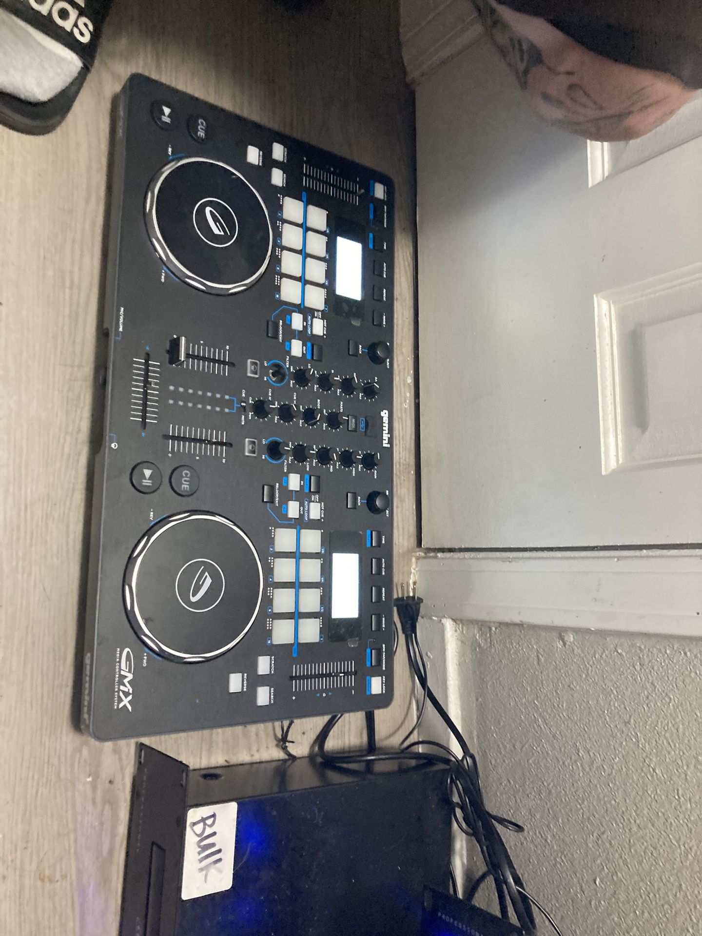 Gmx Media media control system