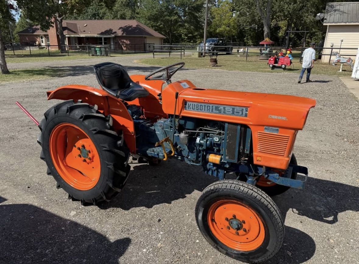 Kubota L185 Tractor(SEE FULL DESCRIPTION)