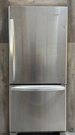 WHIRLPOOL Refrigerator WRB329DMBM 01909 .