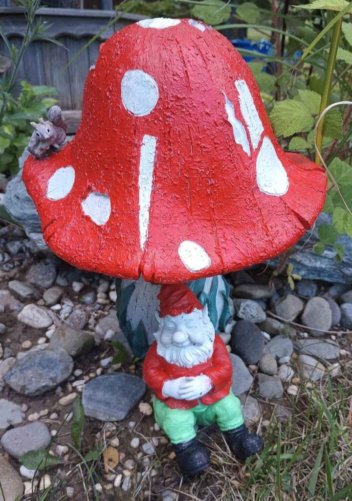 Garden Decor - Garden Gnome 