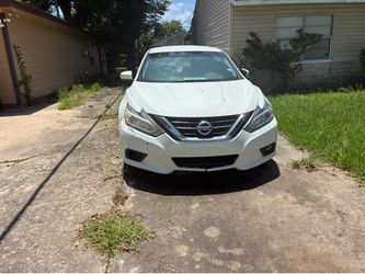 Nissan Altima Car