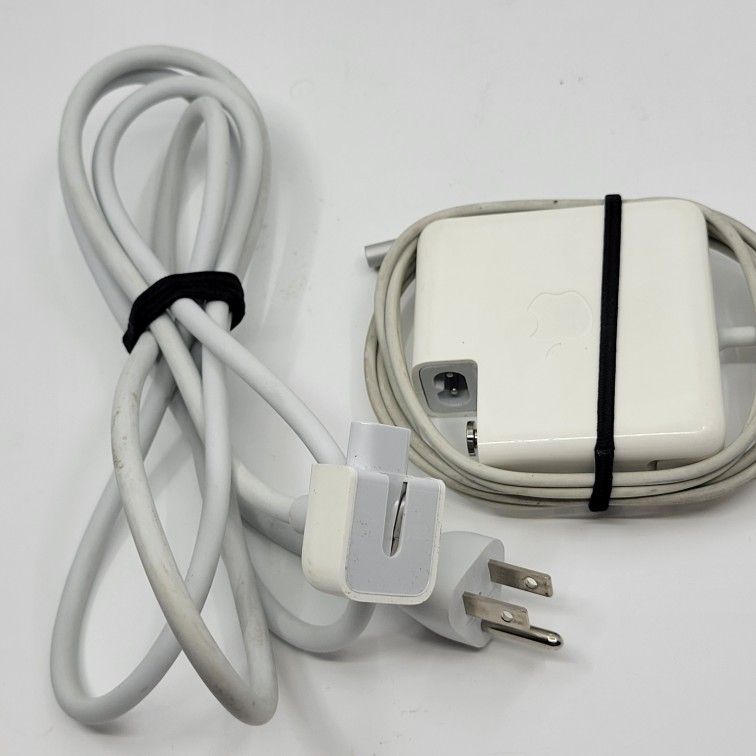 Genuine Apple A1344 60W MagSafe Power Charger Adapter . Pre-owned, in
good working and cosmetic shape. Weight 8oz plus shipping materials