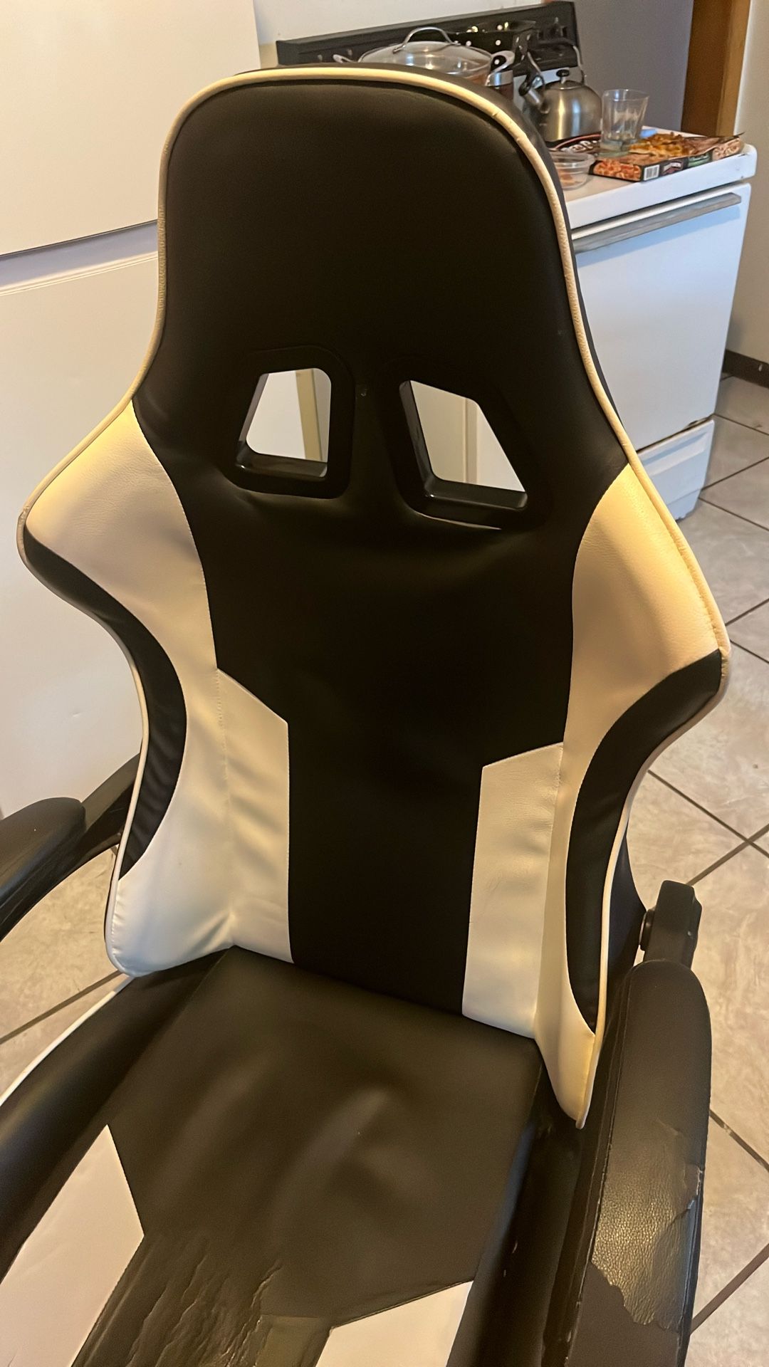 Modern Chair Roll Around 