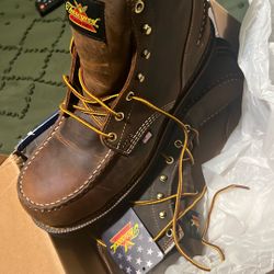 Brand New Steel Toe 9.5 Thorogood Crazy Horse