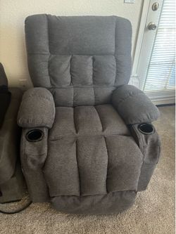 Small recliner like new