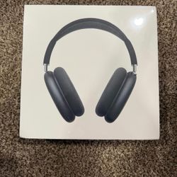 Brand new Airpods max with smart case (black color)