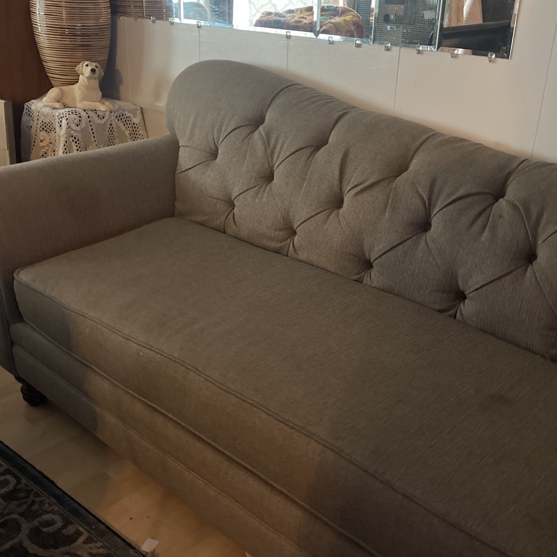 Sofa Gris Colonial