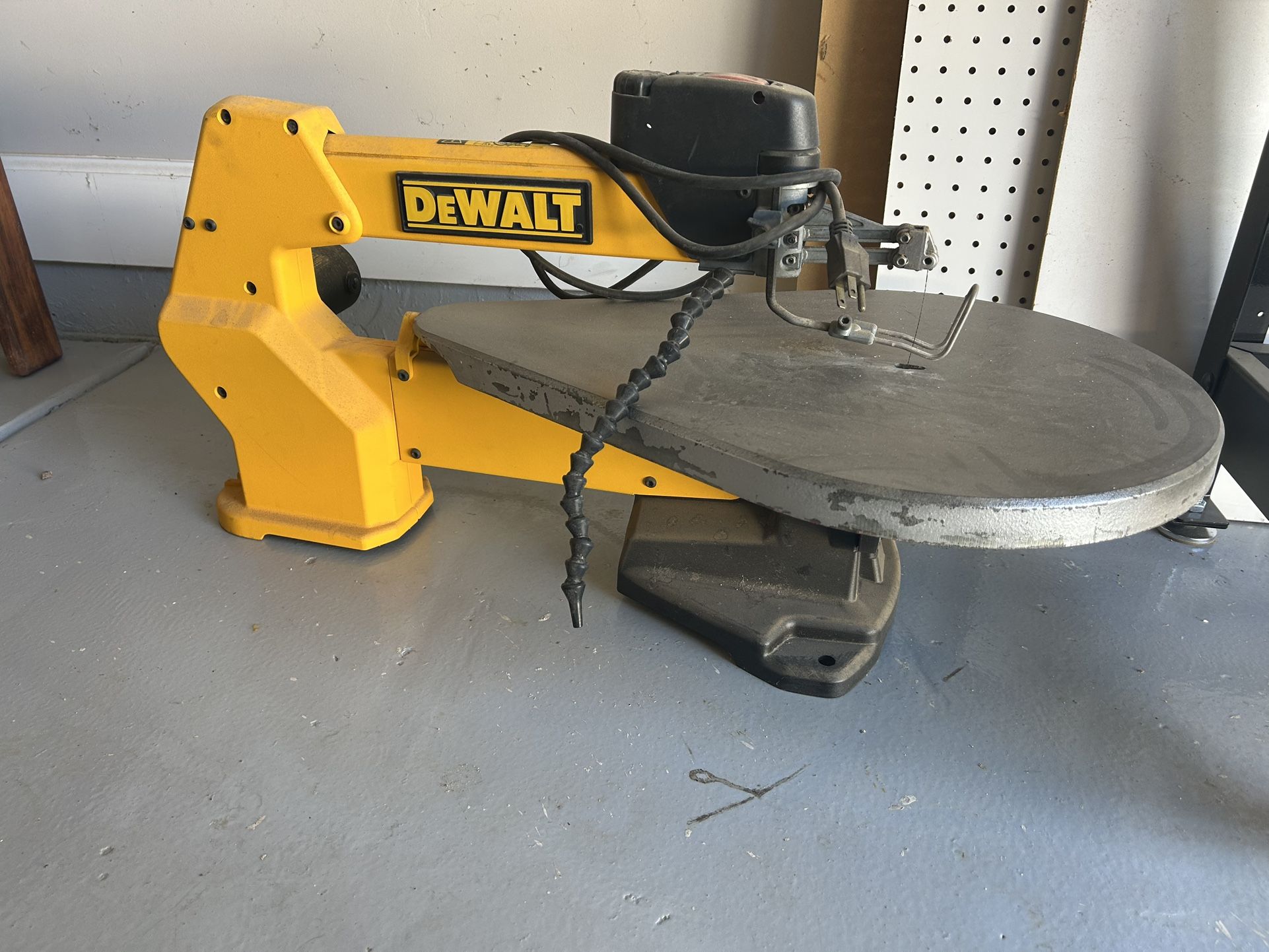 Dewalt Scroll Saw