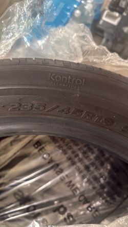Kinergy 235/45R18 Tire