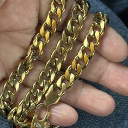 Stainless Steel 18k gold plated necklace