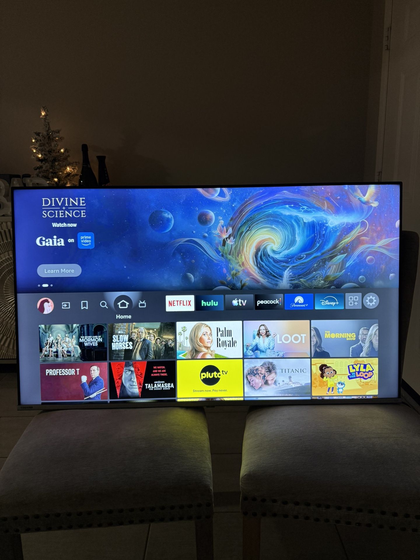 50 inch Toshiba 4k UHD smart tv