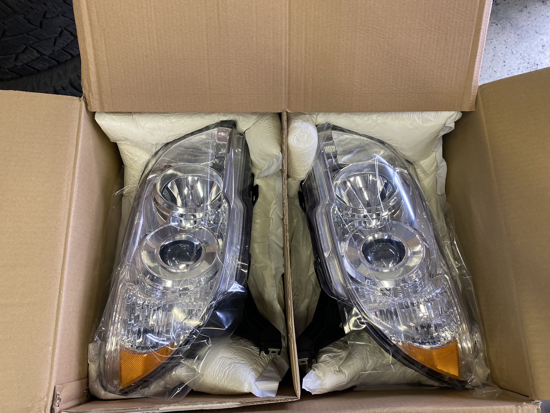 2006 - 2009 Toyota 4Runner Headlights 