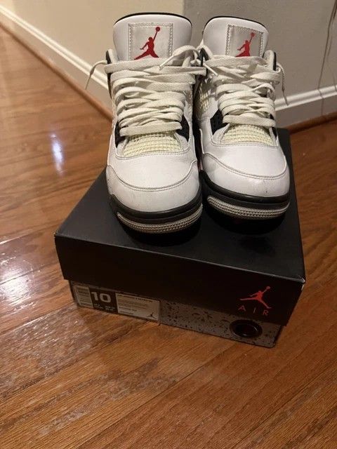 Air Jordan 4 Retro OG Mid White