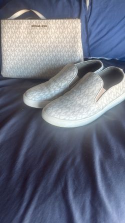 Mk Slip On And Shoulder Bag 