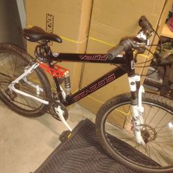 V2100 Genesis Mountain Bike From Shimano