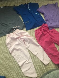 Scrubs bundle x small