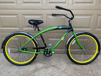 Nirve John Deere beach cruiser