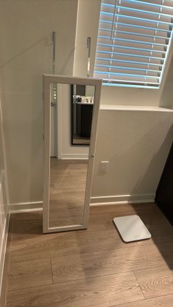 Jewelry Hanging Cabinet