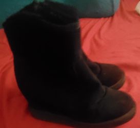 BLACK ANKLE BOOTS 