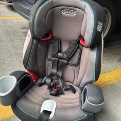 Graco 3 In 1 Car Seat 2-8 Years Old Pre-Owned