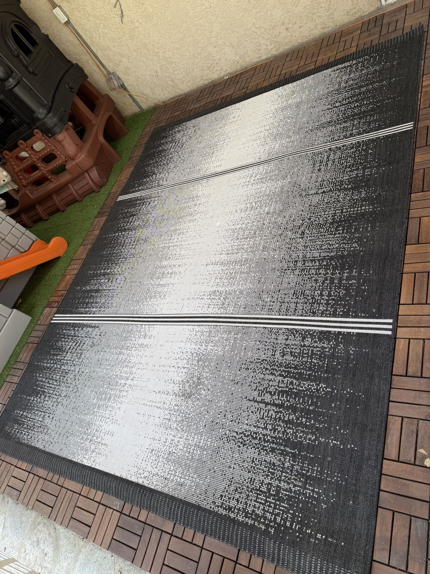 Modern Outdoor Area Rug