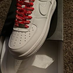 White Air Force One supreme 150$