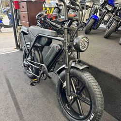 V8 Electric Bike 2 Battery 