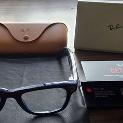 Blue RayBan gen 2 meta glasses with transitional lenses