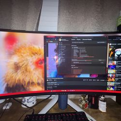 Alienware OLED Monitor 