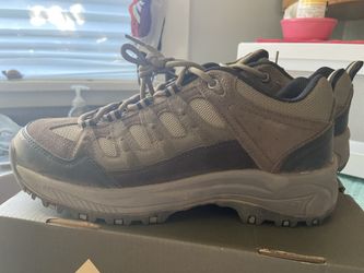 Denali Hicking Shoes-size 9.5