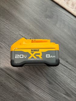 DEWALT 20V MAX XR POWERPACK 8.0 Ah Lithium-Ion Battery  - New