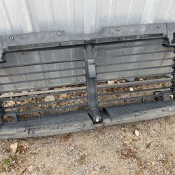 CUADRO VENTILAS  SHUTTERS 2022-2025 CHEVROLET SILVERADO