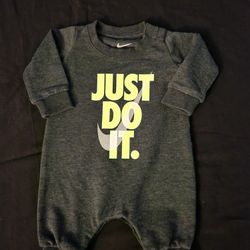 Newborn Boys Nike Outfit